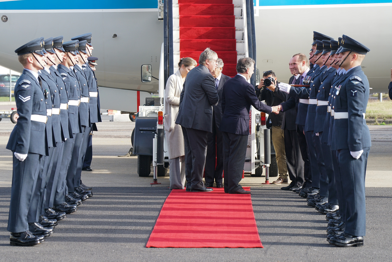 columbian-president-state-visit-stansted-31-10-16-112