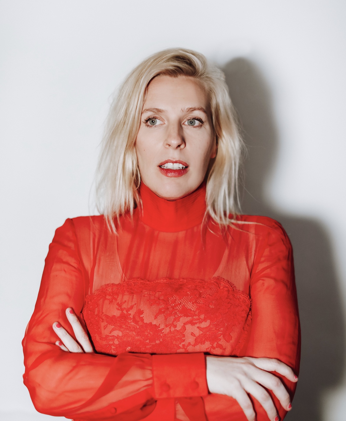 sara pascoe tour belfast