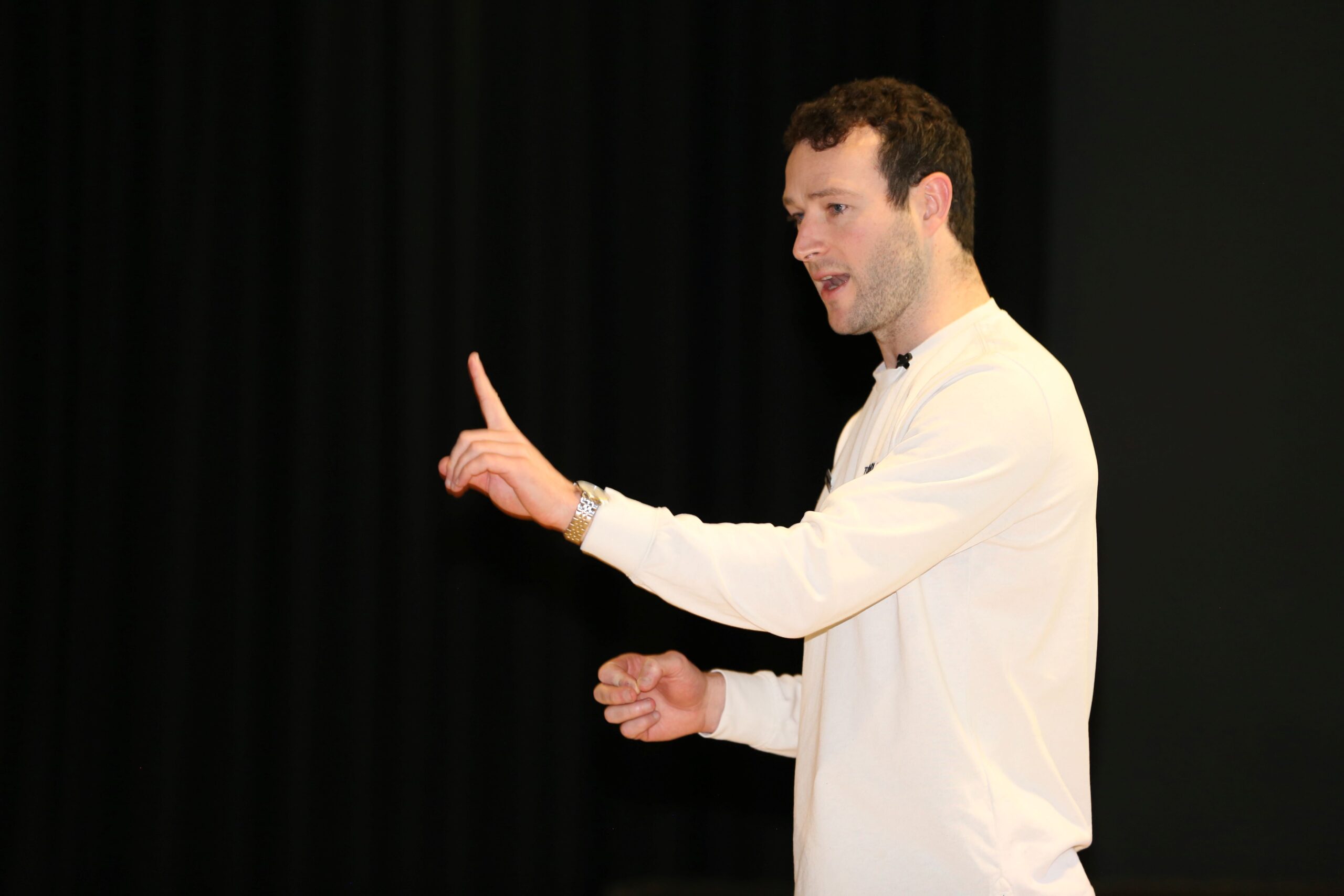 Hip Hop to the Odd Socktupus as Rapper reads for the Essex Year of Reading